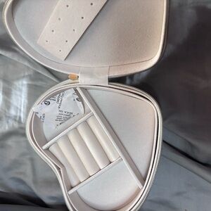 Heart-Shaped Jewelry Organizer